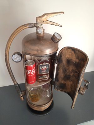 extincteur bar steampunk intérieur 3